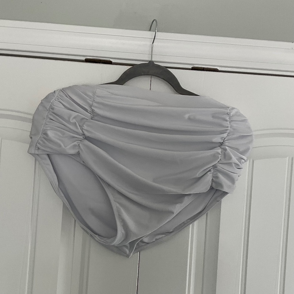 Women’s Ruched White Bikini Bottom XXL